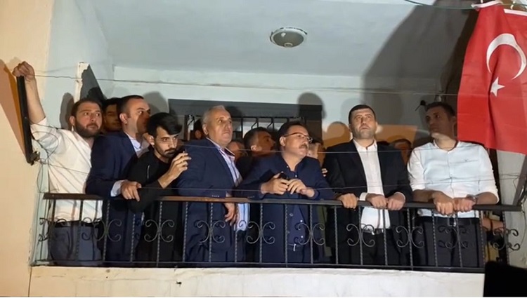 Danişmentgazi Mahallesi’nde meydana gelen olaylarda 5’i polis 6 kişi yaralandı