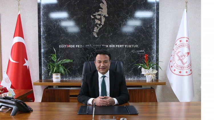 Müdür Karaköse, LGS’de en başarılı 10 Milli Eğitim Müdürü listesinde yer aldı
