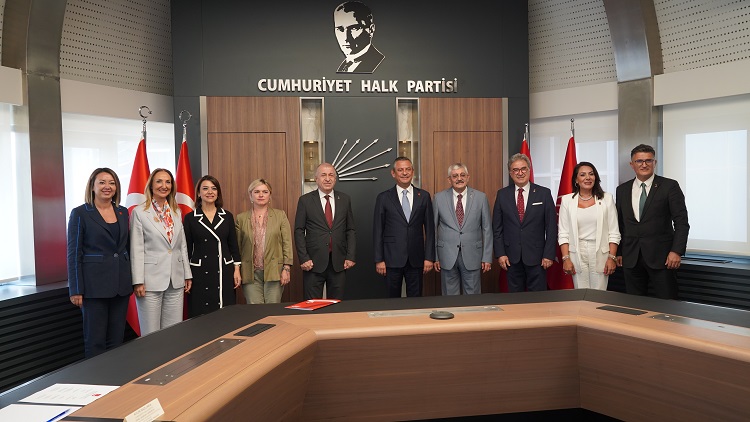 ZAFER PARTİSİ’NDEN CHP’YE ZİYARET
