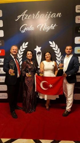 Kayseri’de görev yapan öğretmene Azerbaycan’dan ödül