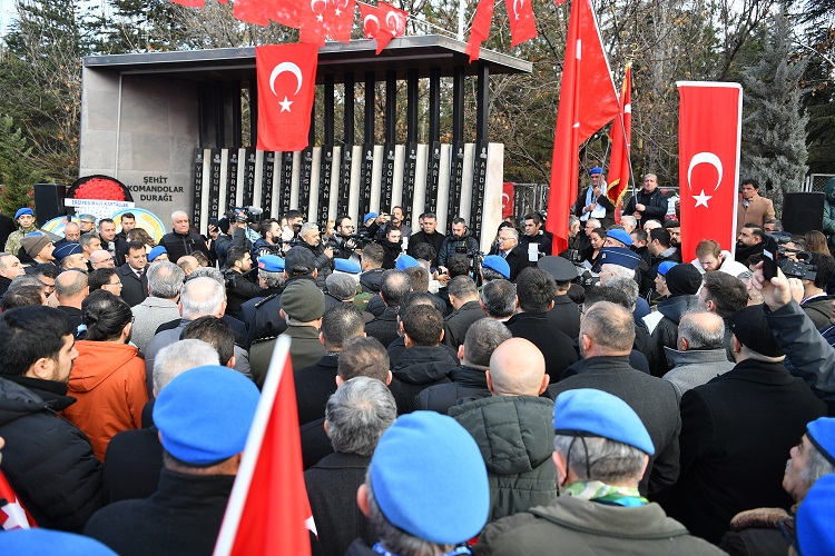 KAYSERİ 17 ARALIK ŞEHİTLERİNİ ANIYOR