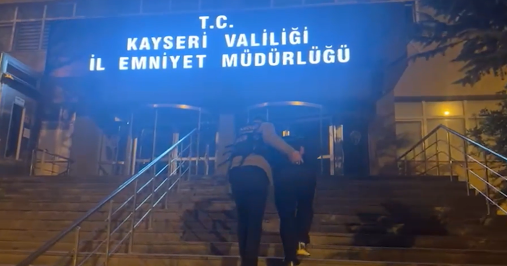 UYUŞTURUCU TACİRLERİNE OPERASYON